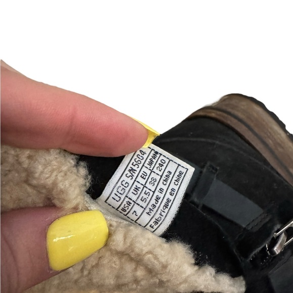 UGG Suede Endell Boots - Picture 6 of 7